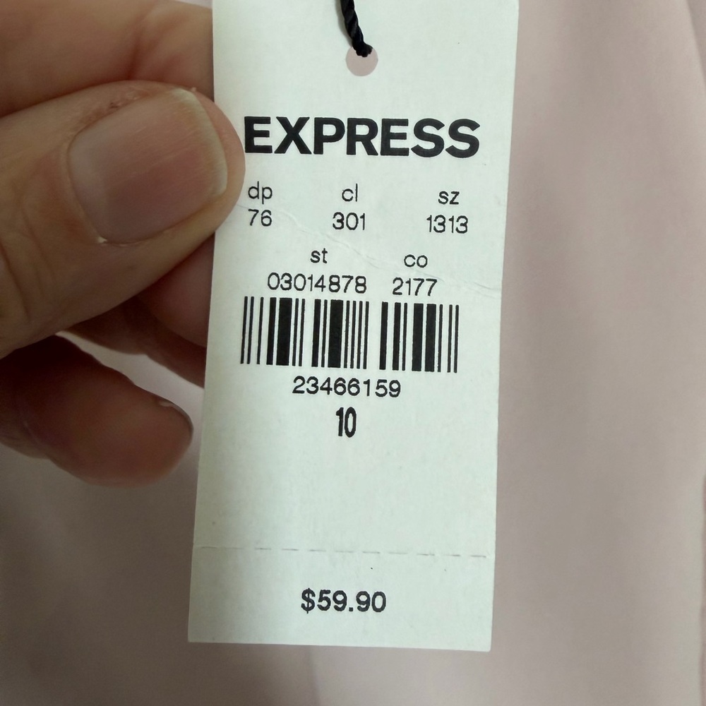 NWT Express High Rise Pleated Dress Shorts w/ Belt blush pink size 10 - Picture 12 of 16